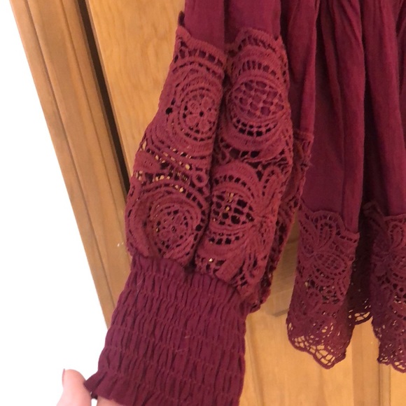 Off Shoulder Wine Smock Top - Picture 3 of 8